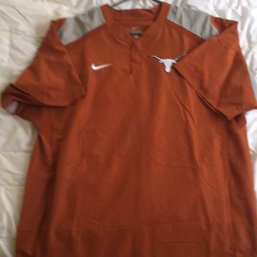 New without tag Longhorn baseball short sleeve top
